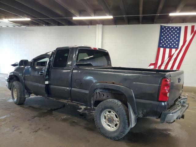 Photo 2 from auction – 2004 CHEVROLET SILVERADO with VIN 1GCHK29U54E356385