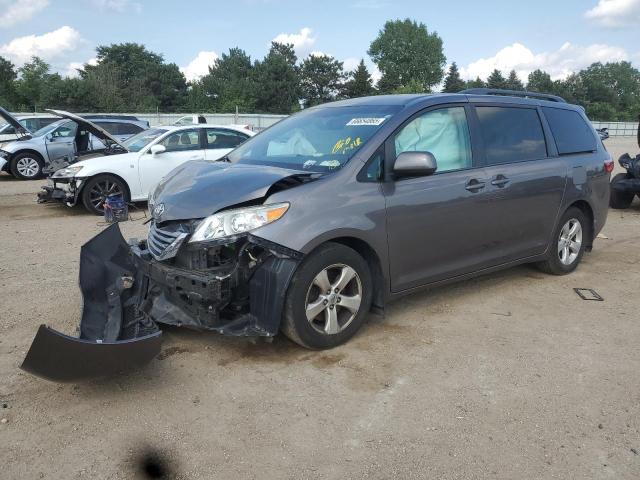 TOYOTA SIENNA LE 2016 with VIN 5TDKK3DC0GS753687 - Photo from auction