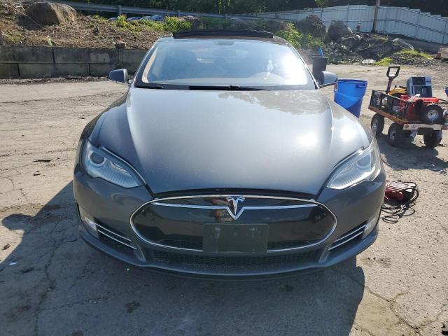 Photo 5 from auction – 2013 TESLA MODEL S with VIN 5YJSA1CN5DFP08769
