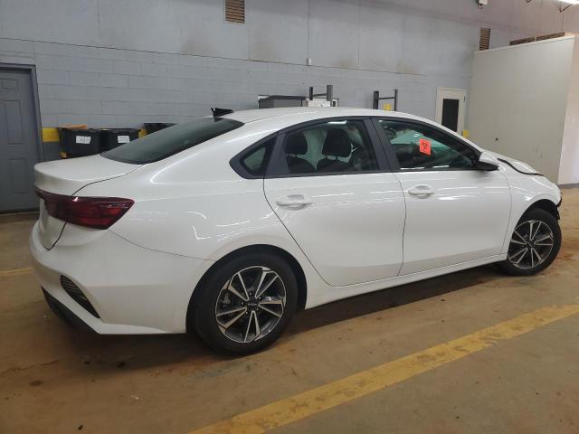 Photo 3 from auction – 2022 KIA FORTE FE with VIN 3KPF24AD1NE479167