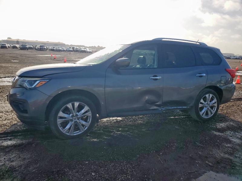 NISSAN PATHFINDER 2018 with VIN 5N1DR2MM7JC649323 - Photo from auction