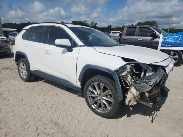 Photo 4 from auction – 2021 TOYOTA RAV4 XLE with VIN 2T3W1RFVXMC131194