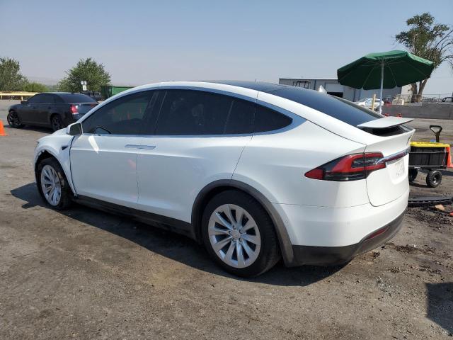 Photo 2 from auction – 2017 TESLA MODEL X with VIN 5YJXCDE29HF076188