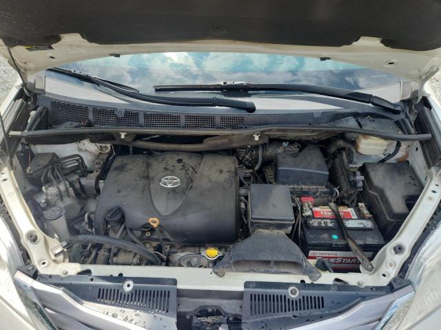 Photo 12 from auction – 2017 TOYOTA SIENNA XLE with VIN 5TDDZ3DC8HS160360