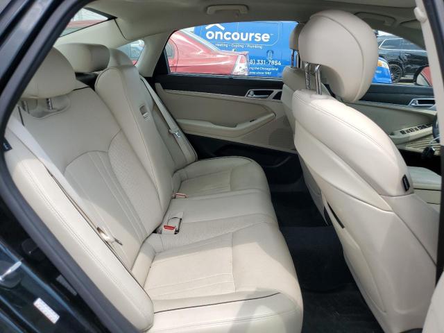Photo 10 from auction – 2016 HYUNDAI GENESIS 3. with VIN KMHGN4JE3GU107558