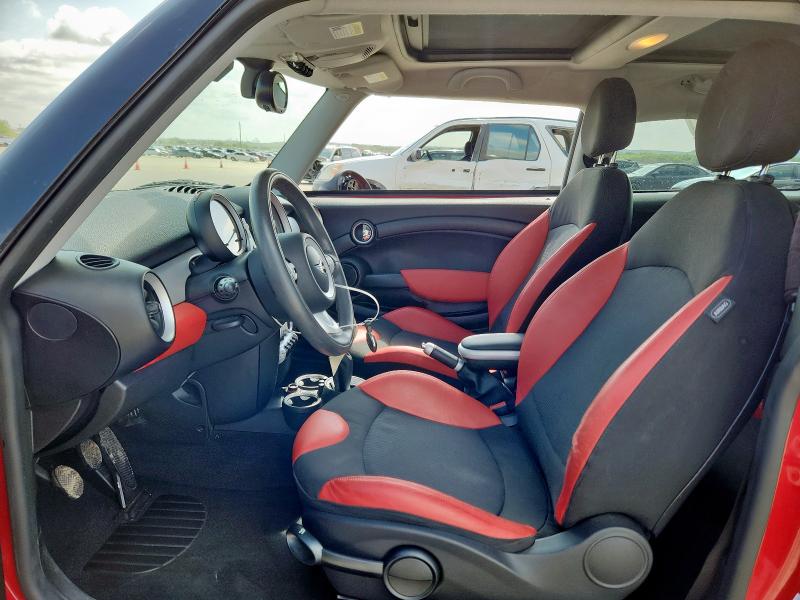 Photo 7 from auction – 2008 MINI COOPER with VIN WMWMF33518TU65547
