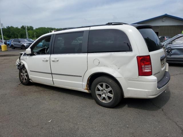 Photo 2 from auction – 2010 CHRYSLER TOWN & COU with VIN 2A4RR5D17AR493920