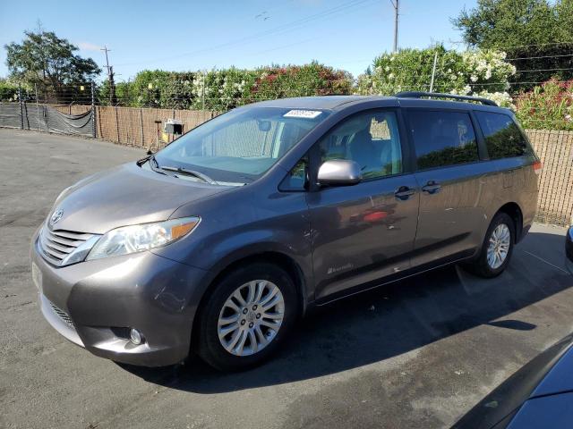 TOYOTA SIENNA XLE 2012 with VIN 5TDYK3DC7CS275515 - Photo from auction