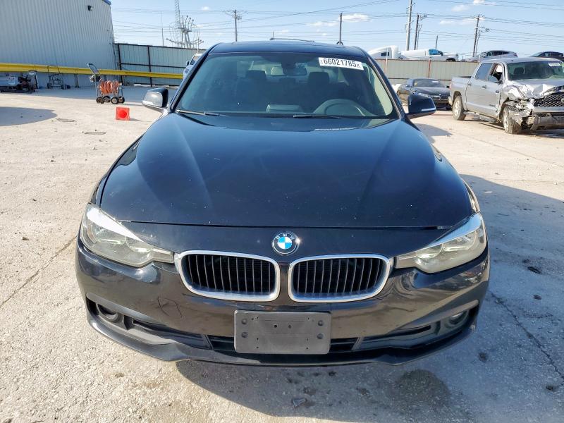 Photo 5 from auction – 2017 BMW 320 I with VIN WBA8E1G55HNU13135