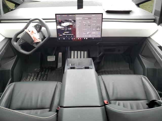 Photo 8 from auction – 2024 TESLA CYBERTRUCK with VIN 7G2CEHED9RA033838