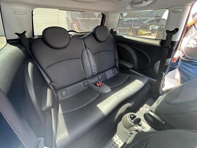 Photo 6 from auction – 2007 MINI COOPER with VIN WMWMF33517TT51059