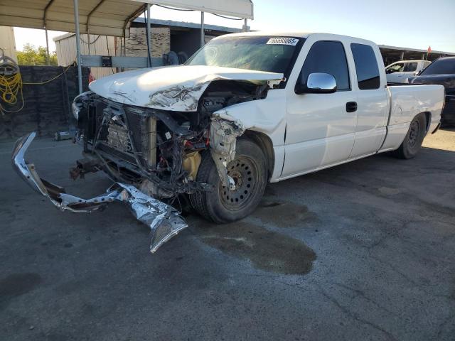 CHEVROLET SILVERADO 2002 with VIN 2GCEC19T121287713 - Photo from auction