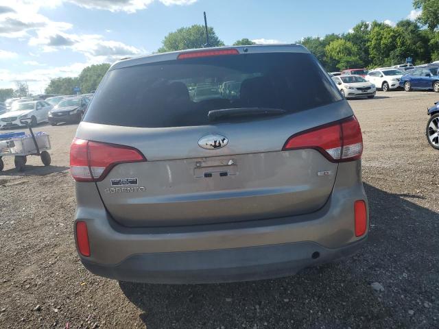 Photo 6 from auction – 2015 KIA SORENTO LX with VIN 5XYKT3A67FG593718