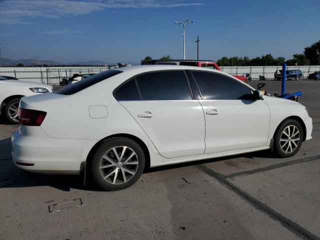 Photo 3 from auction – 2017 VOLKSWAGEN JETTA SE with VIN 3VWDB7AJ4HM384429