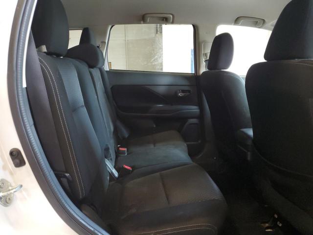 Photo 11 from auction – 2018 MITSUBISHI OUTLANDER with VIN JA4AZ3A35JZ044698