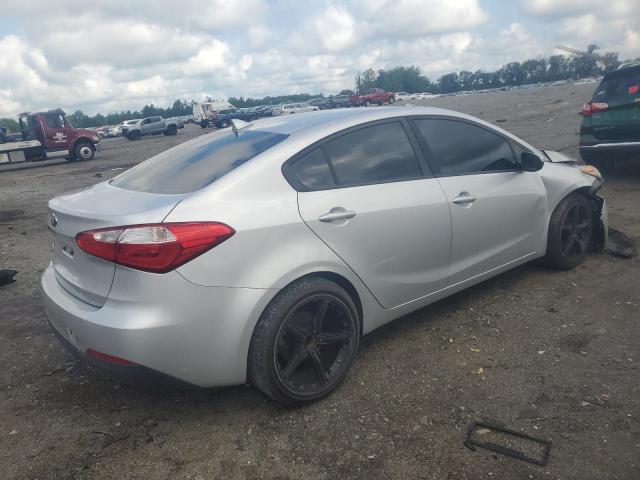Photo 3 from auction – 2016 KIA FORTE LX with VIN KNAFX4A6XG5526453