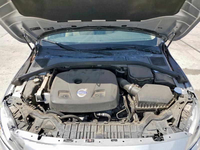 Photo 11 from auction – 2015 VOLVO S60 PREMIE with VIN YV140MFB3F1311579