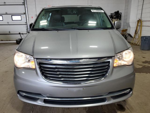 Photo 5 from auction – 2015 CHRYSLER TOWN & COU with VIN 2C4RC1BG6FR654935