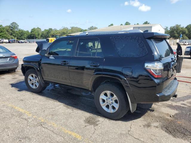 Photo 2 from auction – 2018 TOYOTA 4RUNNER SR with VIN JTEZU5JR7J5189879