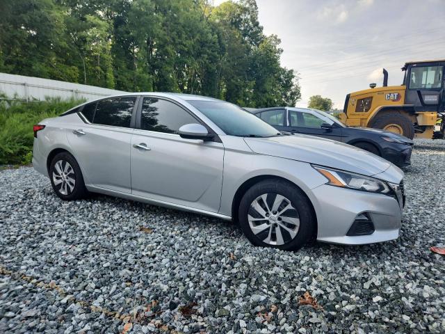 Photo 4 from auction – 2020 NISSAN ALTIMA S with VIN 1N4BL4BV1LC228095