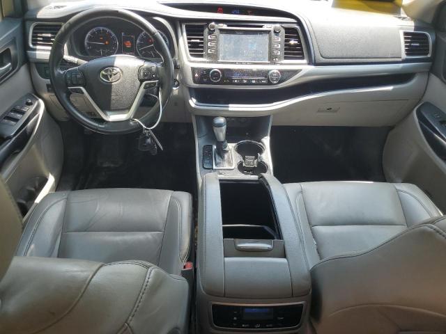 Photo 8 from auction – 2019 TOYOTA HIGHLANDER with VIN 5TDKZRFH4KS294342