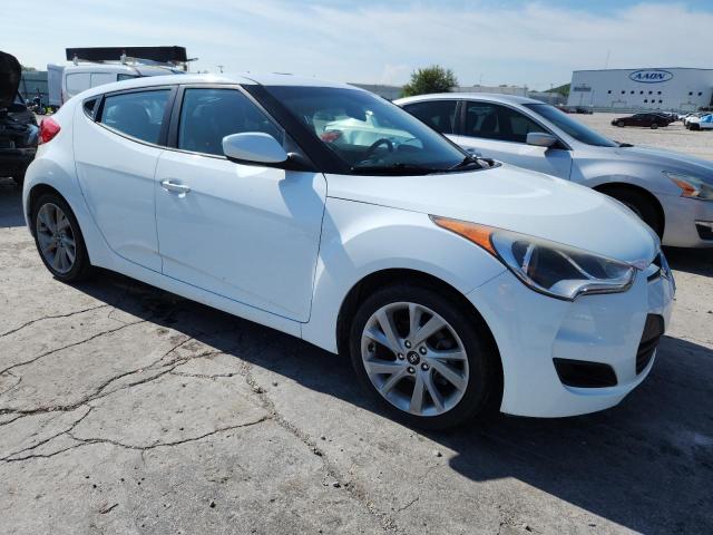 Photo 4 from auction – 2016 HYUNDAI VELOSTER with VIN KMHTC6AD8GU268284
