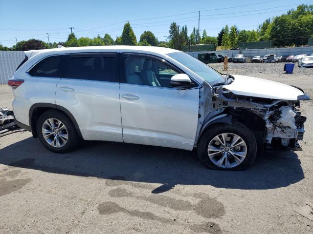 Photo 4 from auction – 2016 TOYOTA HIGHLANDER with VIN 5TDBKRFH2GS344764