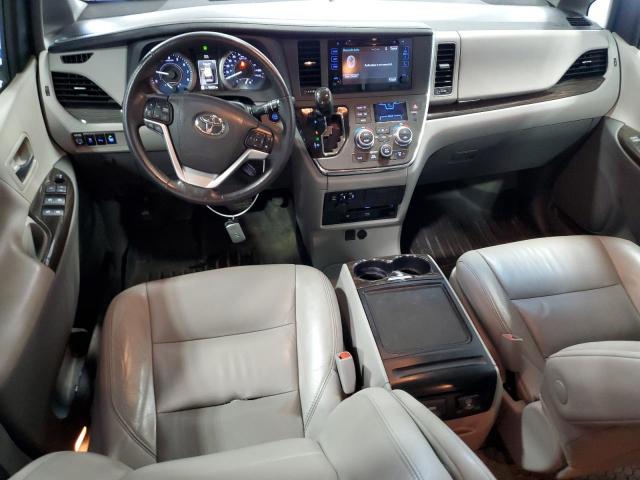Photo 8 from auction – 2017 TOYOTA SIENNA XLE with VIN 5TDDZ3DC9HS187728
