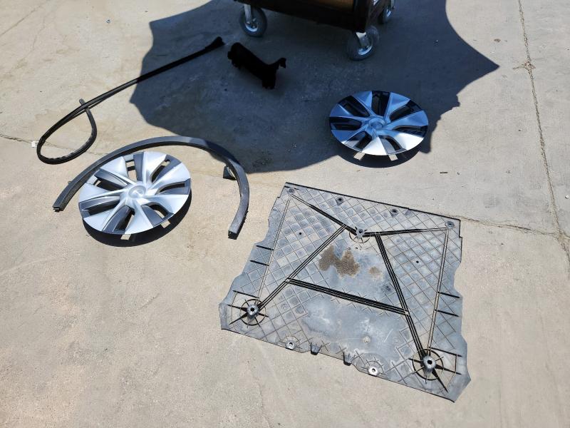 Photo 13 from auction – 2023 TESLA MODEL Y with VIN 7SAYGDEE2PA087874