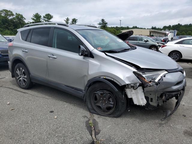 Photo 4 from auction – 2018 TOYOTA RAV4 LE with VIN 2T3BFREV6JW755103