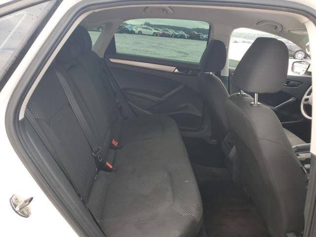 Photo 10 from auction – 2013 VOLKSWAGEN PASSAT S with VIN 1VWAP7A38DC038563