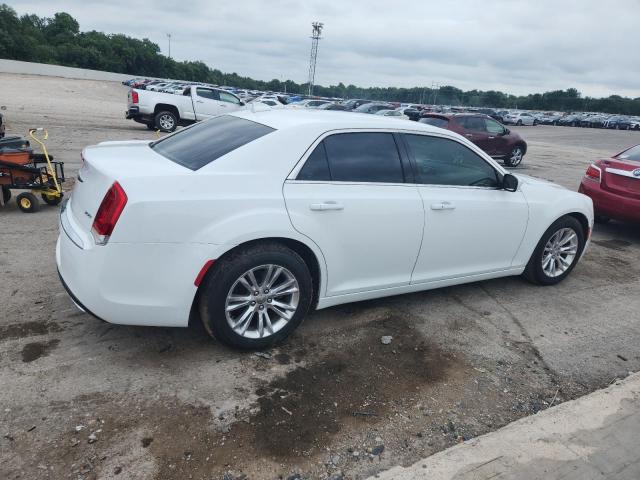 Photo 3 from auction – 2017 CHRYSLER 300 with VIN 2C3CCAAG2HH663586
