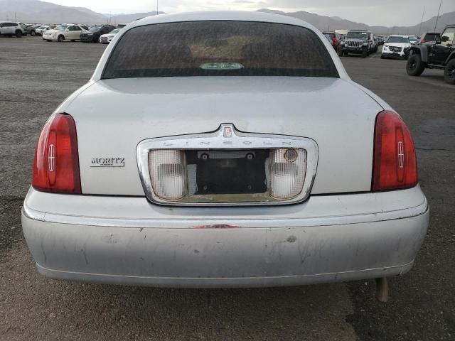 صورة رقم 6 من المزاد - 2001 LINCOLN TOWN CAR E مع VIN 1LNHM81W21Y690809