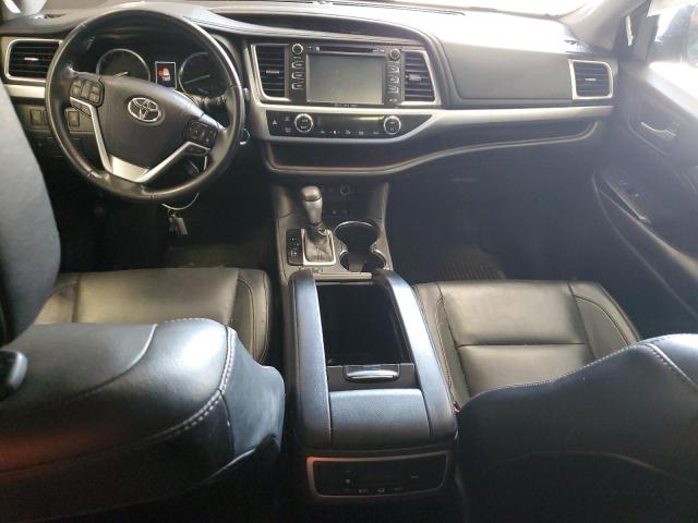 Photo 8 from auction – 2018 TOYOTA HIGHLANDER with VIN 5TDJZRFH0JS525912
