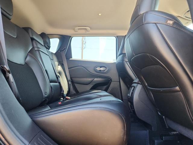 Photo 11 from auction – 2019 JEEP CHEROKEE T with VIN 1C4PJMBX5KD347512