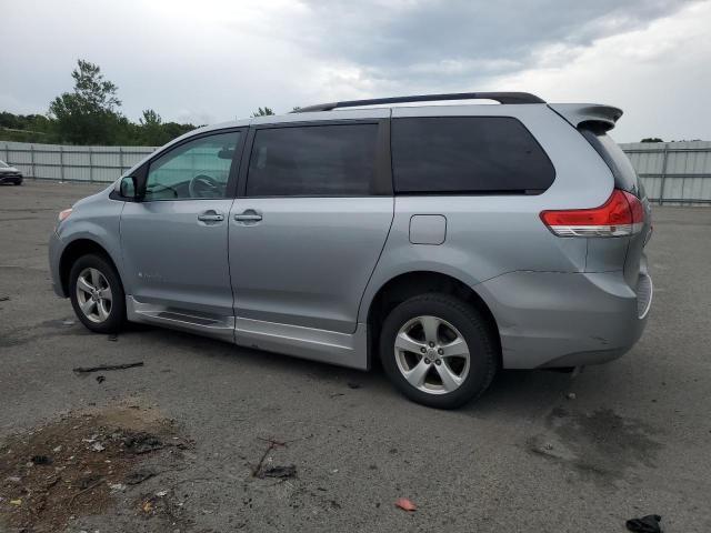 Photo 2 from auction – 2014 TOYOTA SIENNA LE with VIN 5TDKK3DC2ES507432