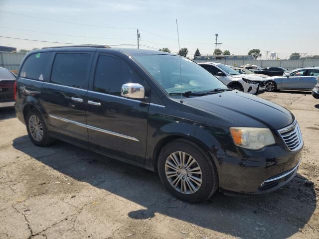 Photo 4 from auction – 2014 CHRYSLER TOWN & COU with VIN 2C4RC1CGXER413490