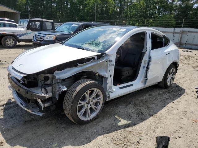 TESLA MODEL Y 2022 with VIN 7SAYGAEE5NF398813 - Photo from auction