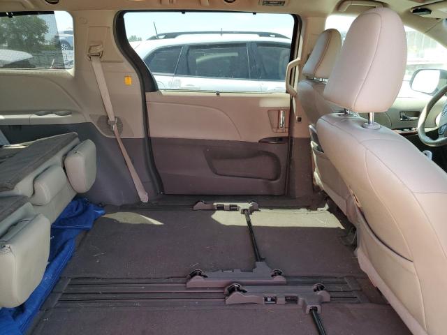Photo 11 from auction – 2012 TOYOTA SIENNA XLE with VIN 5TDYK3DC6CS230792