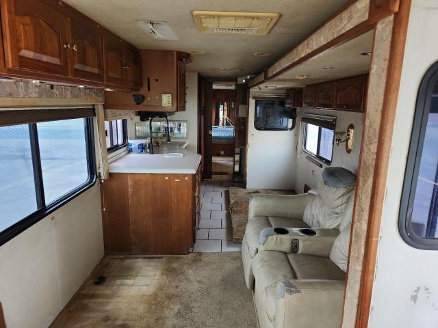 Photo 6 from auction – 2001 ALLG MOTORHOME with VIN 4UZAAHBS91CJ36301