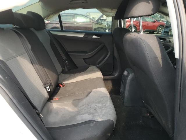 Photo 10 from auction – 2017 VOLKSWAGEN JETTA S with VIN 3VW2B7AJ5HM350944