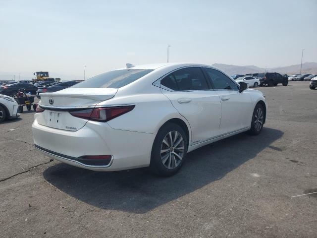 Photo 3 from auction – 2020 LEXUS ES 300H BA with VIN 58AC21B10LU006157