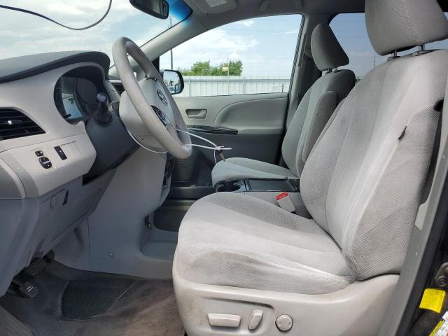 Photo 7 from auction – 2013 TOYOTA SIENNA LE with VIN 5TDKK3DC3DS294182