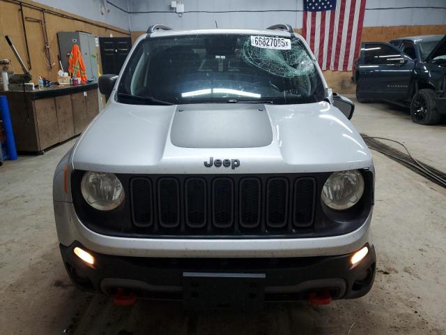 Photo 5 from auction – 2018 JEEP RENEGADE T with VIN ZACCJBCBXJPH13907