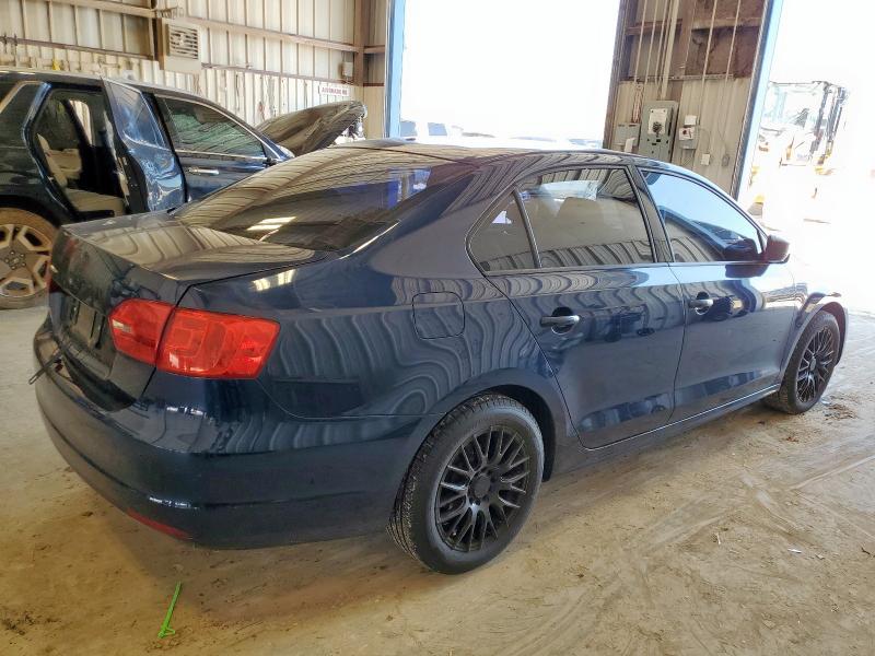 Photo 3 from auction – 2014 VOLKSWAGEN JETTA with VIN 3VW2K7AJ0EM368618