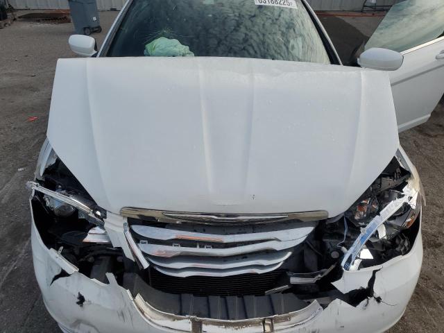 Photo 11 from auction – 2012 CHRYSLER 200 TOURIN with VIN 1C3BCBEB1CN134291