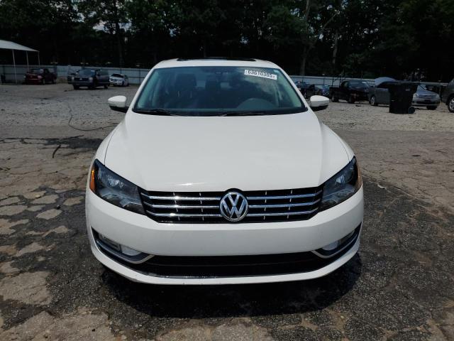 Photo 5 from auction – 2014 VOLKSWAGEN PASSAT SEL with VIN 1VWCM7A36EC038970