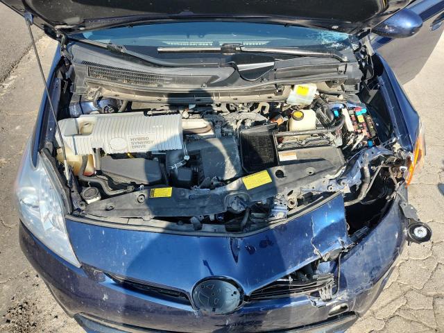 Photo 11 from auction – 2013 TOYOTA PRIUS with VIN JTDKN3DU8D1695725