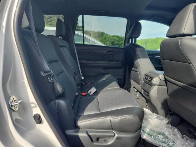 Photo 11 from auction – 2025 HONDA PASSPORT E with VIN 5FNYF8H50SB012847