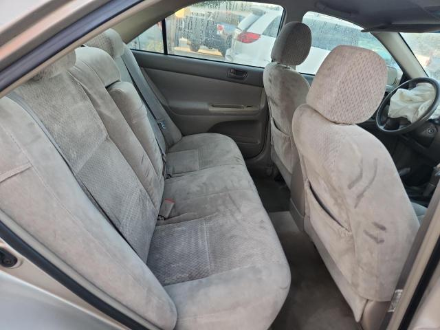 Photo 10 from auction – 2004 TOYOTA CAMRY LE with VIN 4T1BE32K54U325392